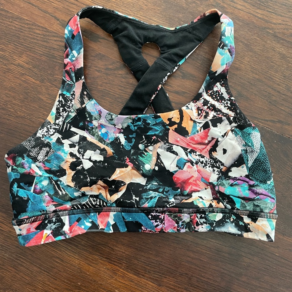 Lululemon Crisscross strap sports bra
